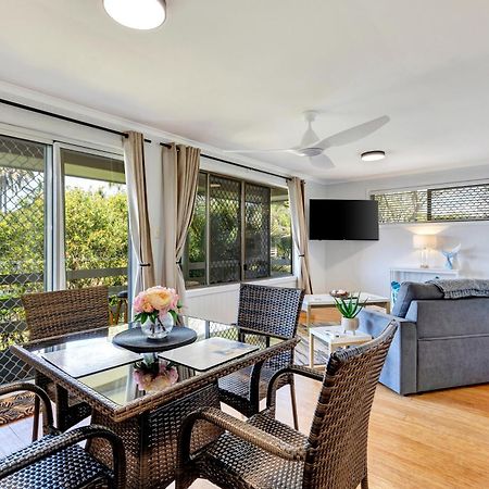 Sanctuary Lakes Fauna Retreat Urangan Exterior photo