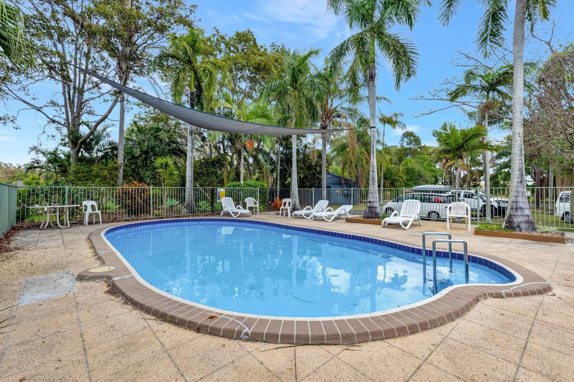 Sanctuary Lakes Fauna Retreat Urangan Exterior photo
