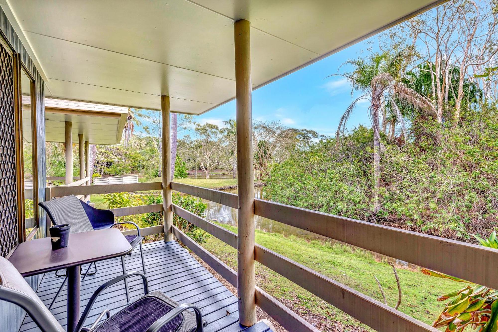 Sanctuary Lakes Fauna Retreat Urangan Exterior photo
