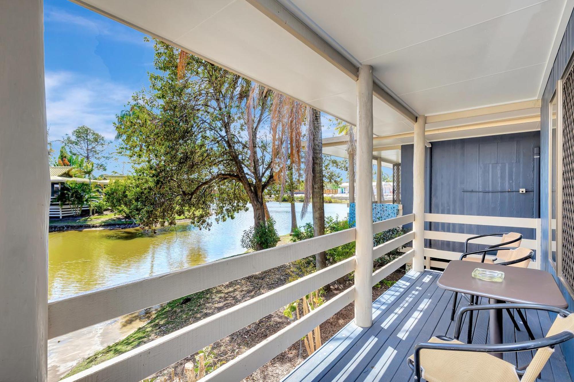 Sanctuary Lakes Fauna Retreat Urangan Exterior photo