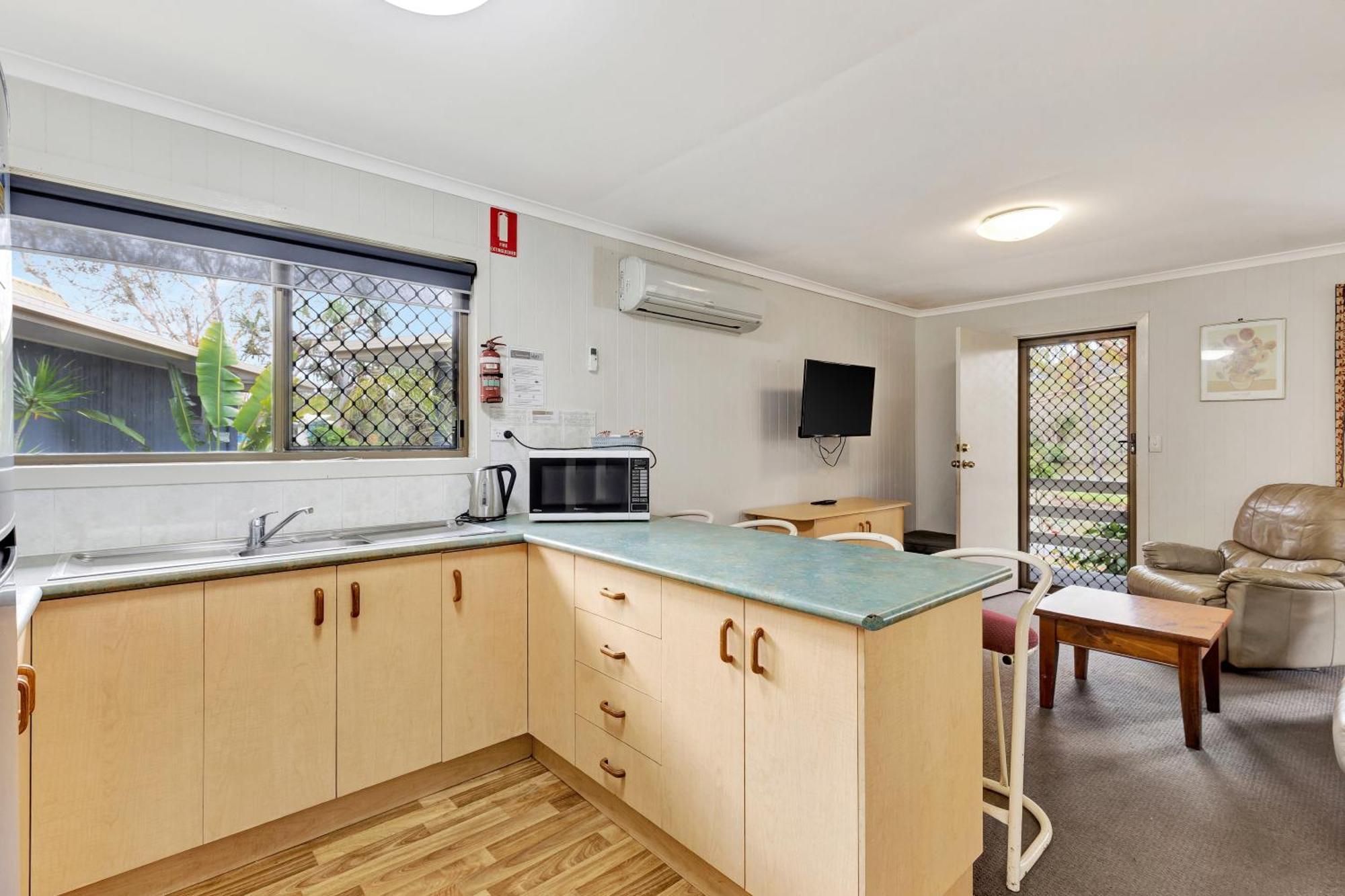 Sanctuary Lakes Fauna Retreat Urangan Exterior photo