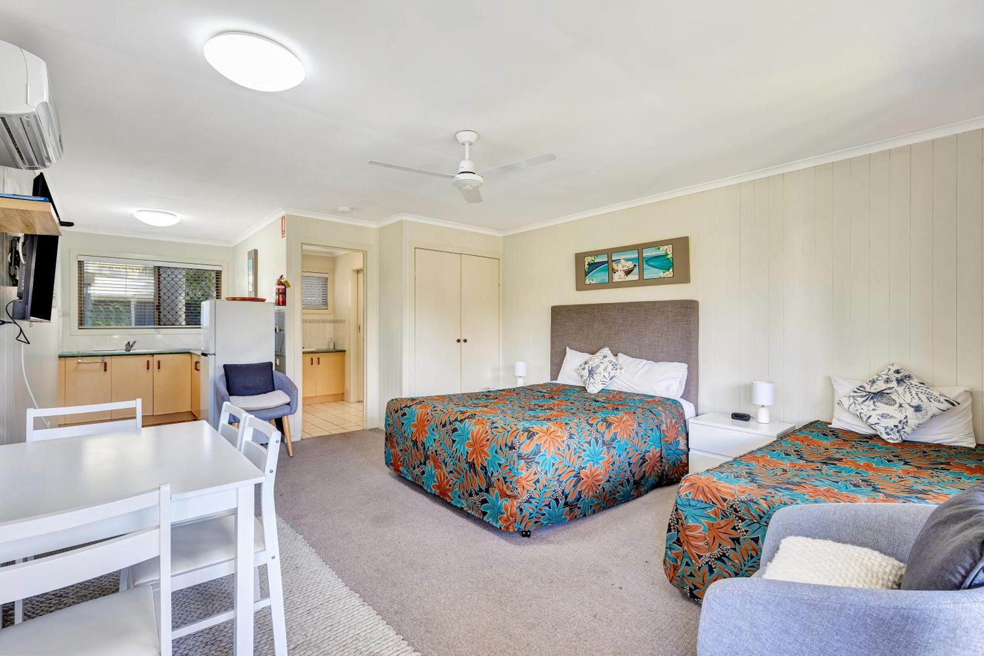 Sanctuary Lakes Fauna Retreat Urangan Exterior photo