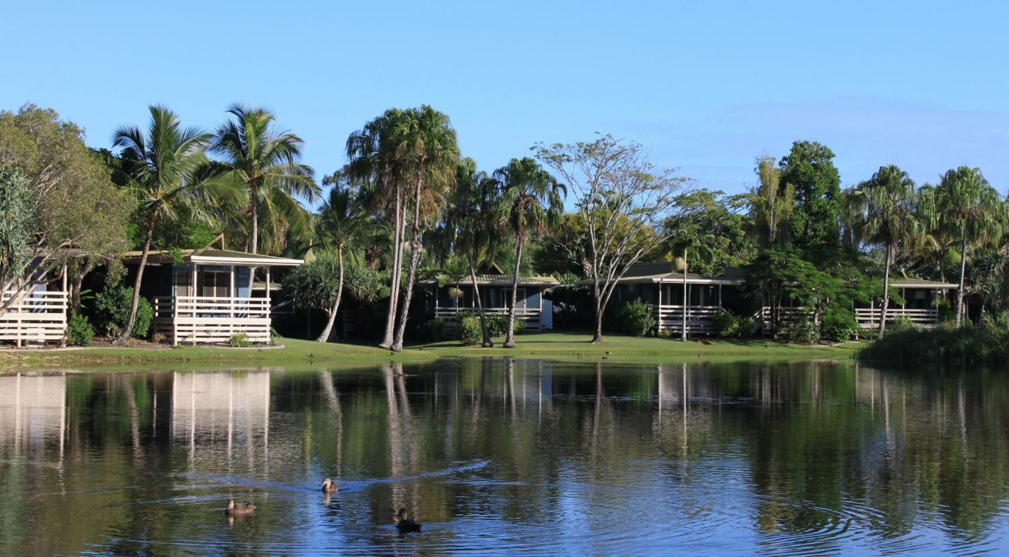 Sanctuary Lakes Fauna Retreat Urangan Exterior photo