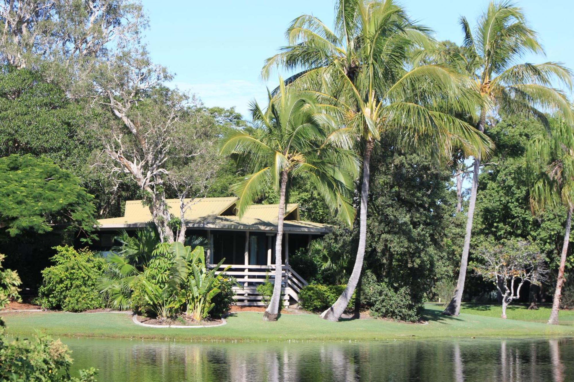 Sanctuary Lakes Fauna Retreat Urangan Exterior photo
