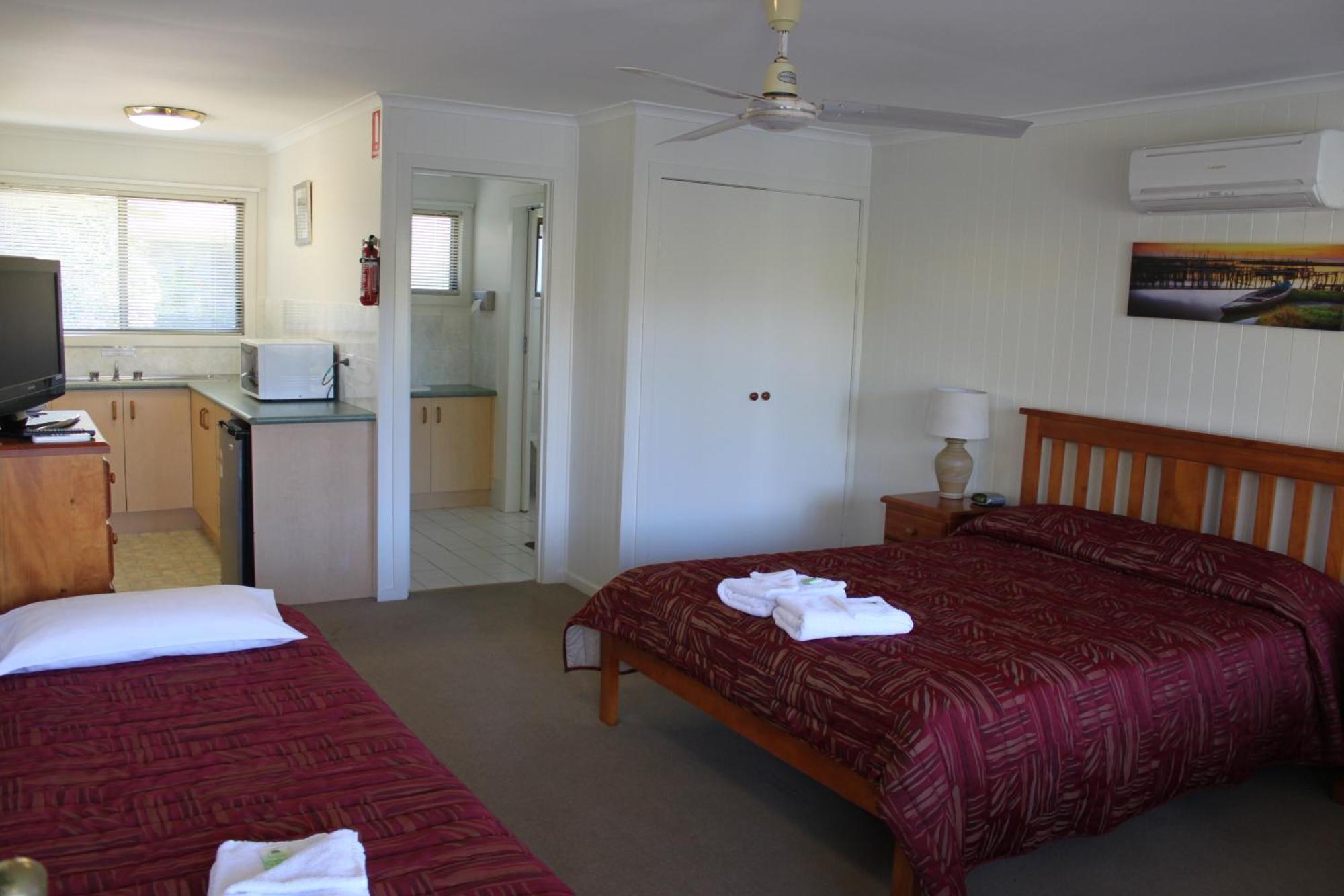 Sanctuary Lakes Fauna Retreat Urangan Exterior photo