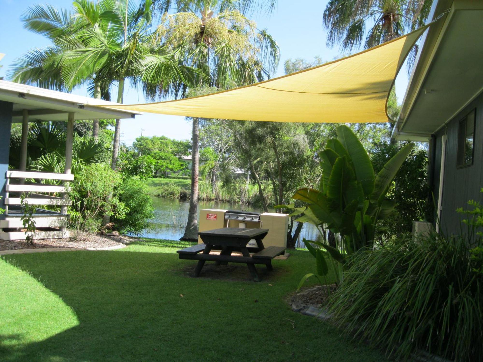 Sanctuary Lakes Fauna Retreat Urangan Exterior photo