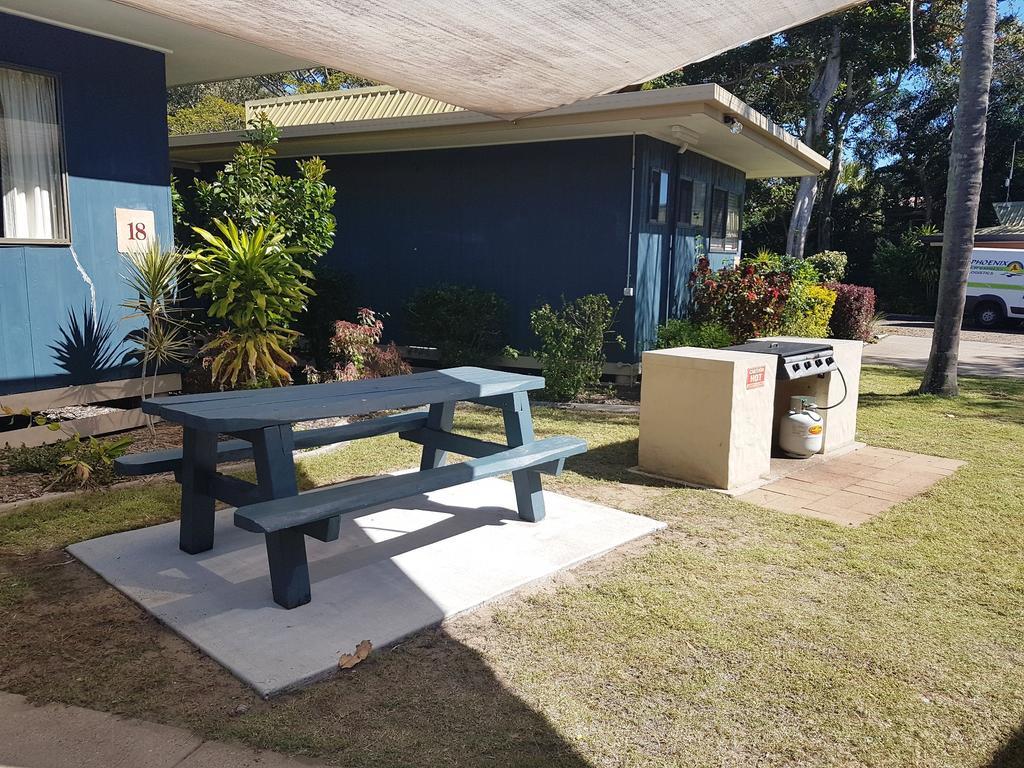 Sanctuary Lakes Fauna Retreat Urangan Exterior photo